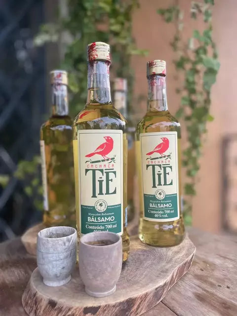Cachaça Bálsamo Tiê